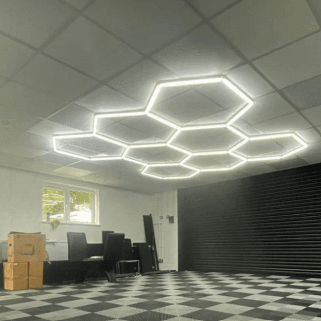 LUMHEXO H7-H8 kelių dizainų modulinis LED šviestuvas, 350 W, 6500 K, 2320 × 2410 mm