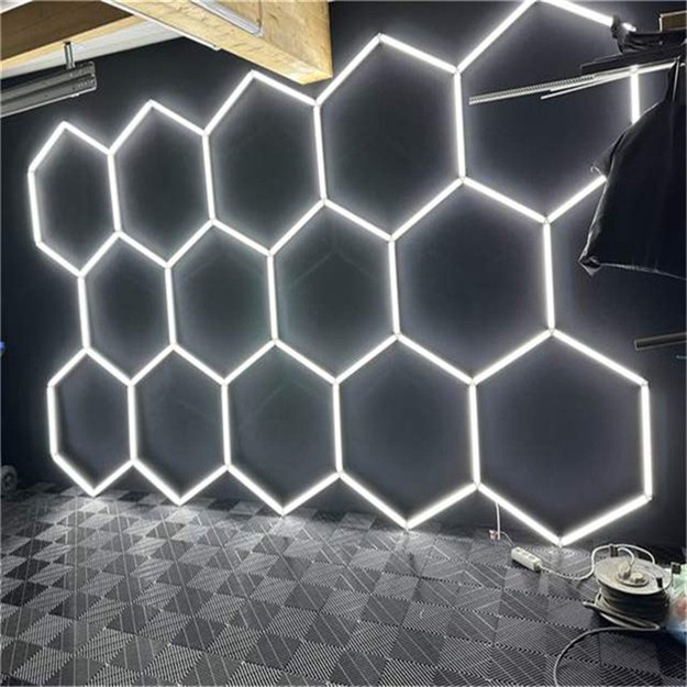 LUMHEXO H11-H14 kelių dizainų modulinis LED šviestuvas, 513 W, 6500 K, 2320 × 3200-4000 mm