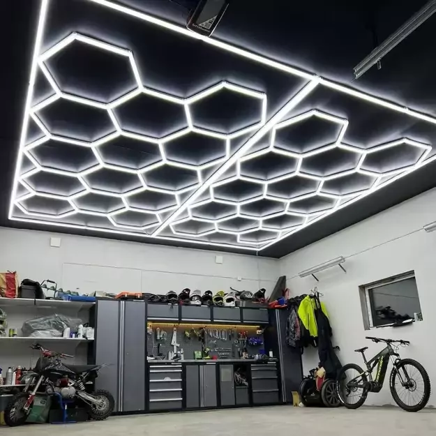 Garažo LED apšvietimas „Koriai“ su rėmu (14 vnt. LED modulių, 2410 × 4780 mm) 2