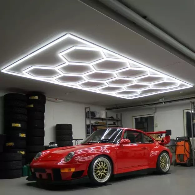 Garažo LED apšvietimas „Koriai“ su rėmu (14 vnt. LED modulių, 2410 × 4780 mm)